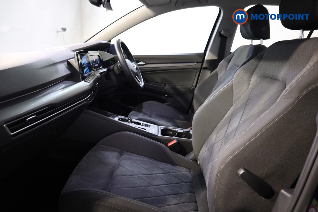 Volkswagen Golf Style Automatic Diesel Hatchback - Stock Number (1530803) - 11th supplementary image