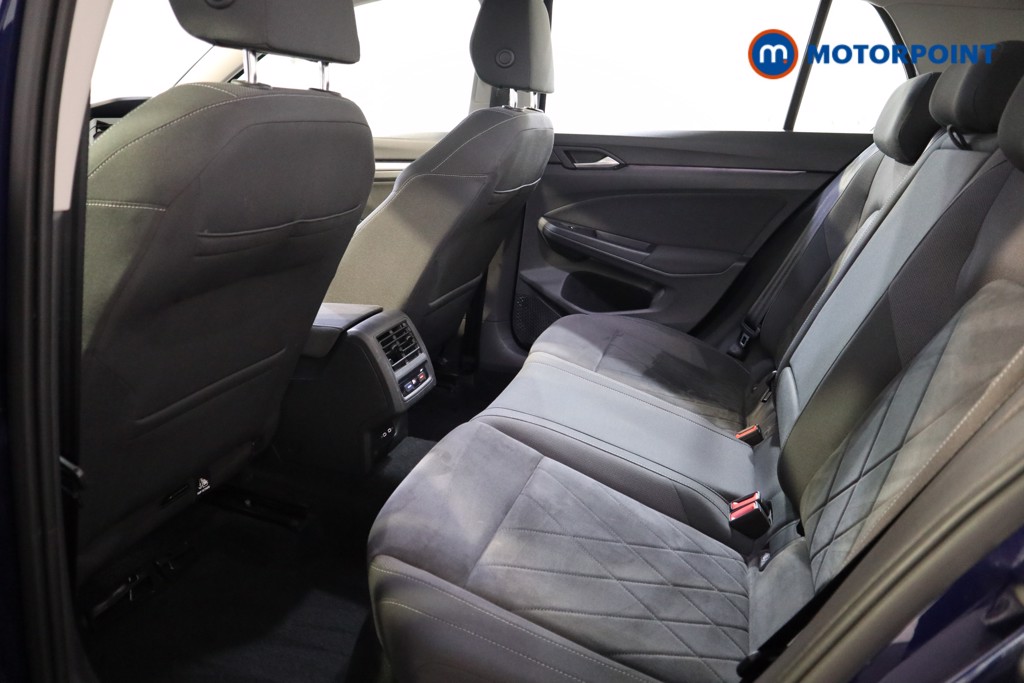 Volkswagen Golf Style Automatic Diesel Hatchback - Stock Number (1530803) - 12th supplementary image