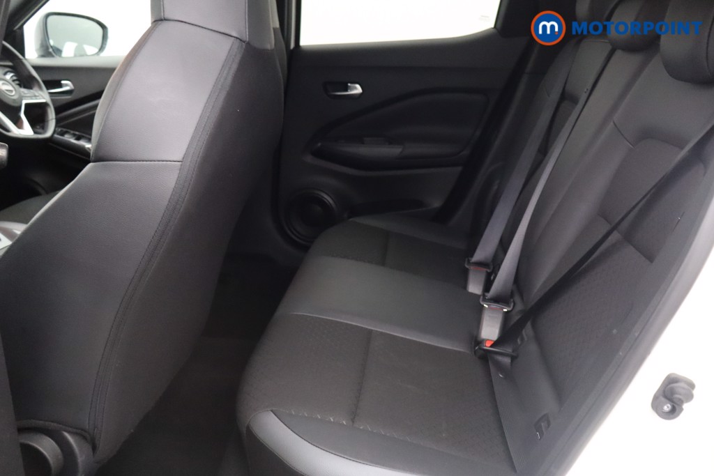 Nissan Juke N-Connecta Manual Petrol SUV - Stock Number (1532778) - 20th supplementary image
