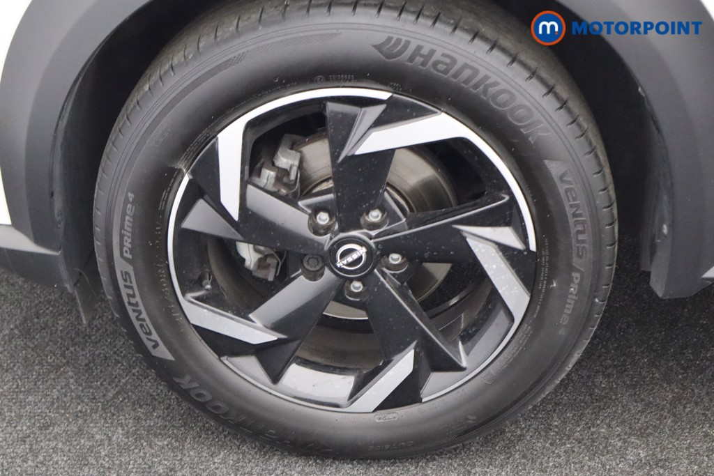 Nissan Juke N-Connecta Manual Petrol SUV - Stock Number (1532778) - 22nd supplementary image