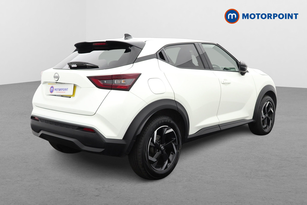 Nissan Juke N-Connecta Manual Petrol SUV - Stock Number (1532778) - Drivers side rear corner
