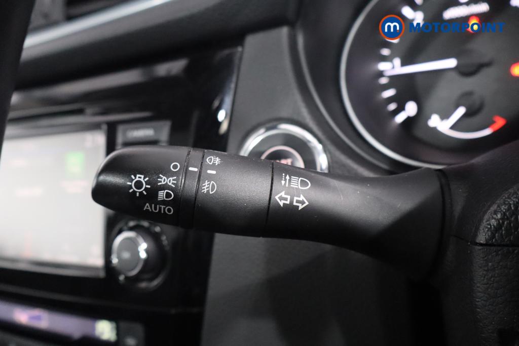 Nissan Qashqai Tekna Manual Diesel SUV - Stock Number (1533199) - 10th supplementary image