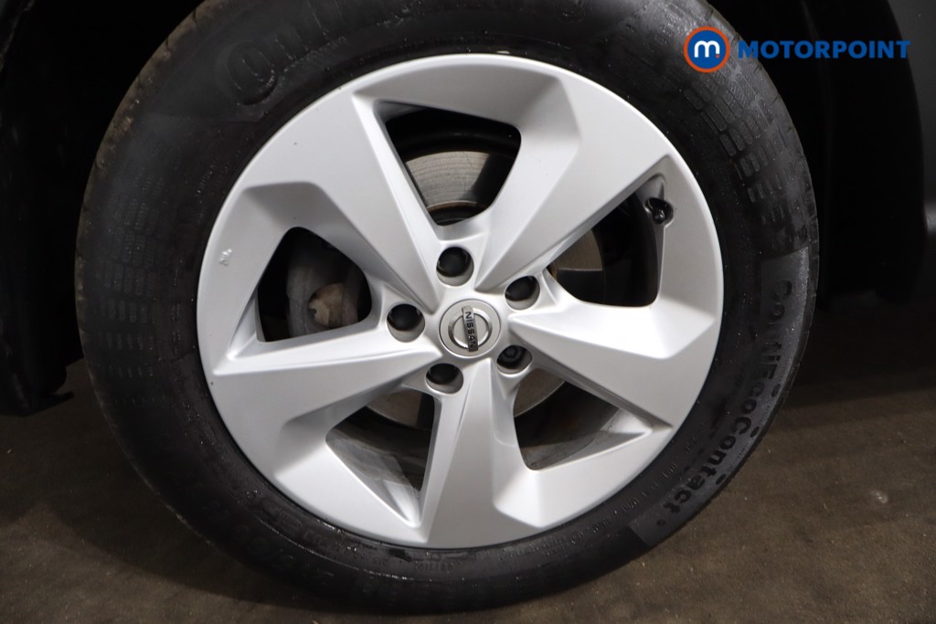 Nissan Qashqai Acenta Premium Manual Petrol SUV - Stock Number (1534387) - 9th supplementary image