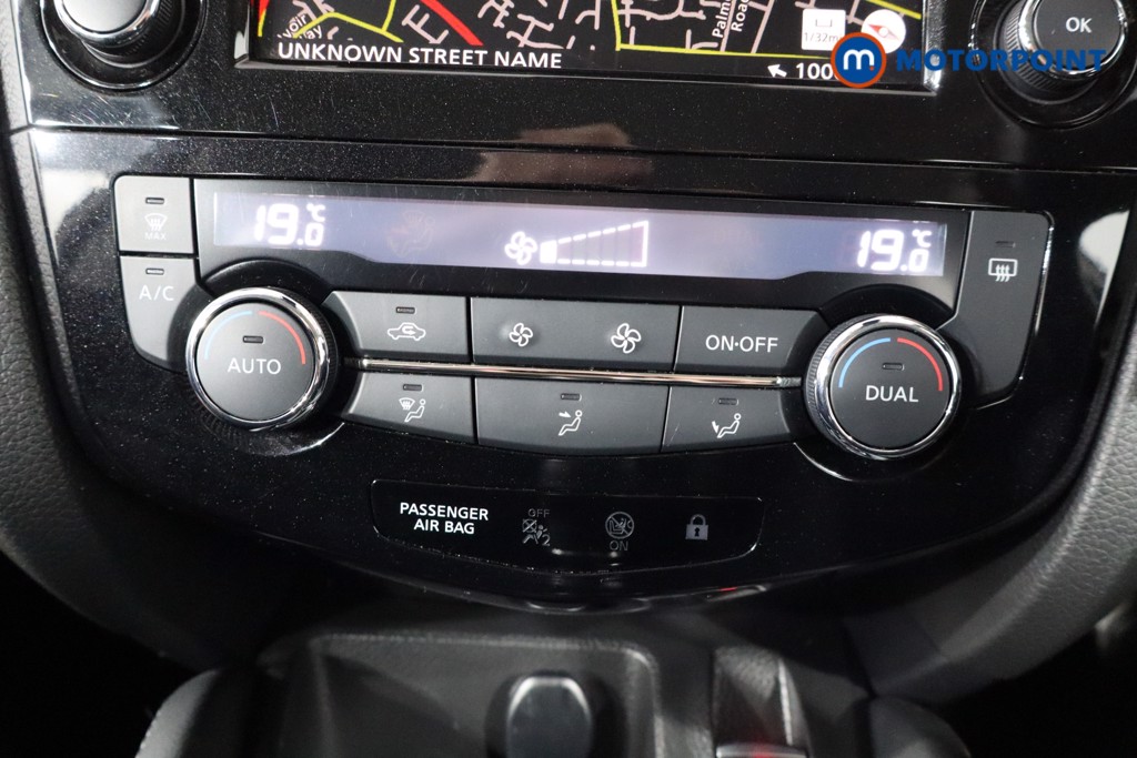 Nissan Qashqai Acenta Premium Manual Petrol SUV - Stock Number (1534387) - 13th supplementary image