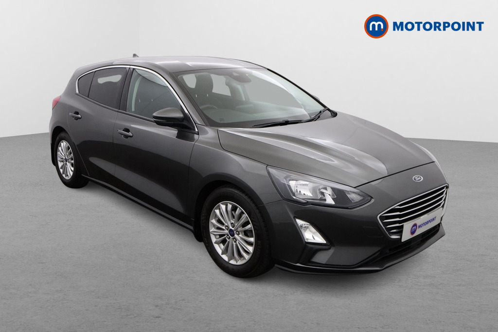 Ford Focus Titanium Manual Petrol Hatchback - Stock Number (1534700) - Drivers side front corner