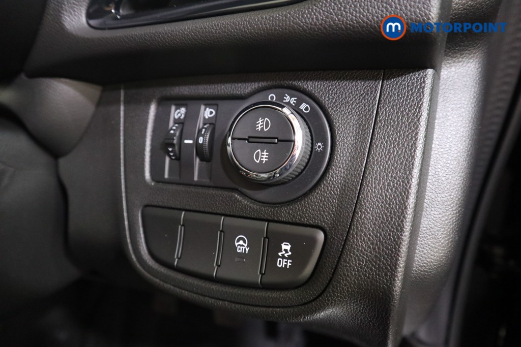 Vauxhall Viva Rocks Manual Petrol Hatchback - Stock Number (1535585) - 9th supplementary image