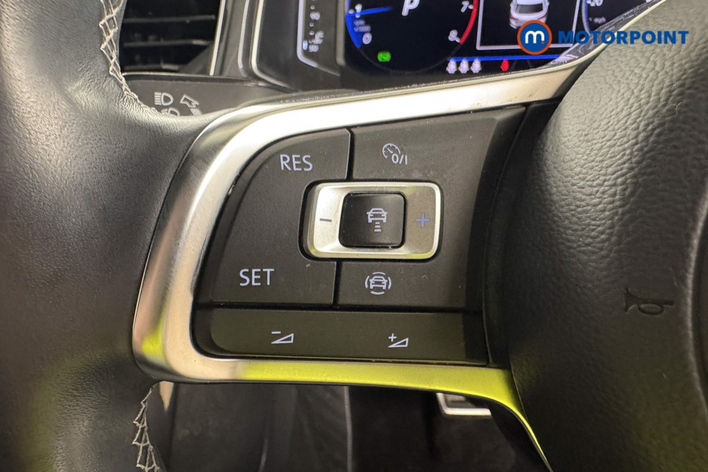 Volkswagen T-Roc R-Line Automatic Petrol SUV - Stock Number (1536393) - 12th supplementary image