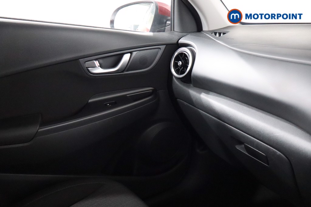 Hyundai Kona Se Connect Manual Petrol-Electric Hybrid SUV - Stock Number (1537237) - 20th supplementary image