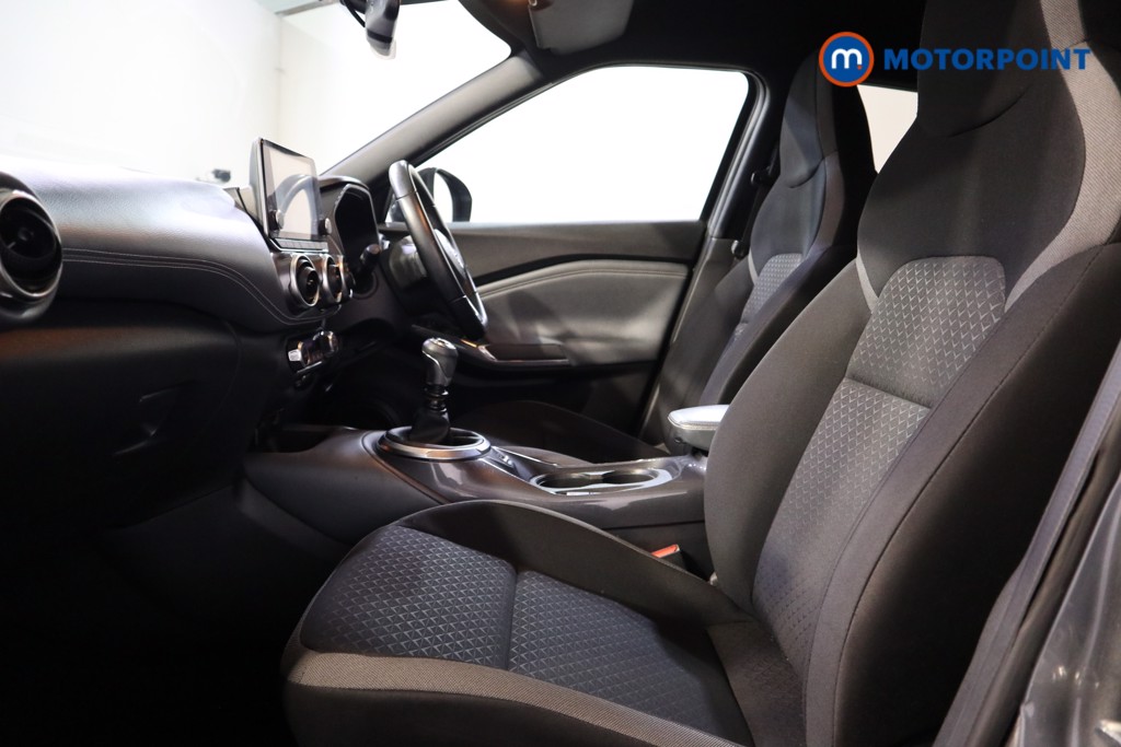Nissan Juke N-Connecta Manual Petrol SUV - Stock Number (1537833) - 11th supplementary image