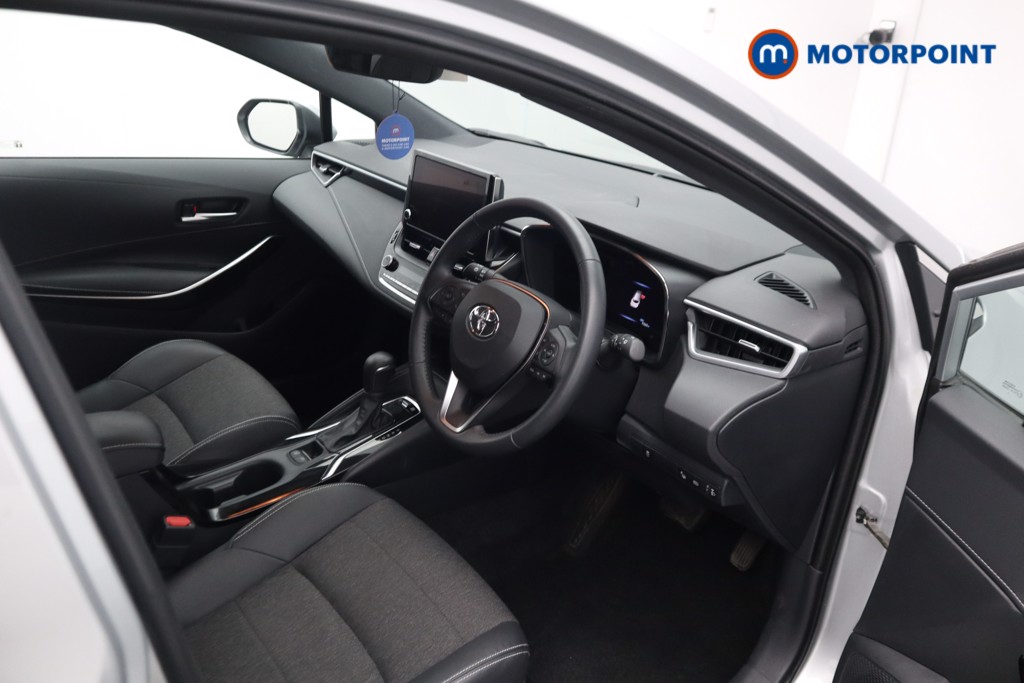 Toyota Corolla Design Automatic Petrol-Electric Hybrid Estate - Stock Number (1538132) - 3rd supplementary image