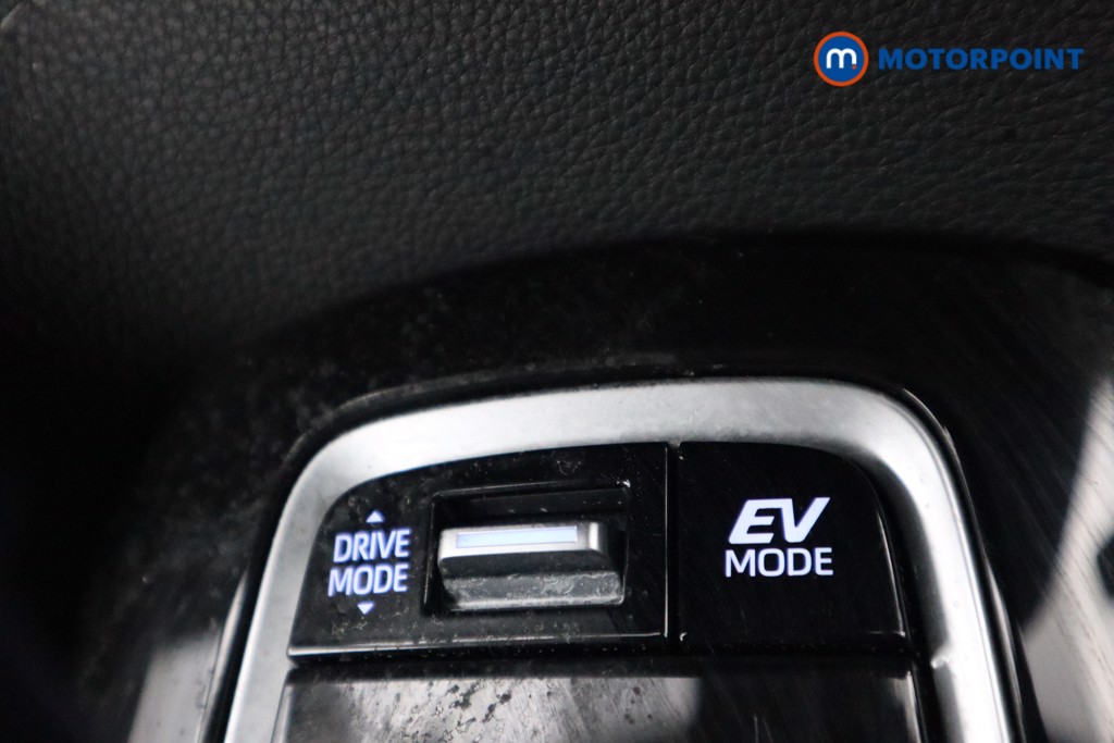 Toyota Corolla Design Automatic Petrol-Electric Hybrid Estate - Stock Number (1538132) - 9th supplementary image
