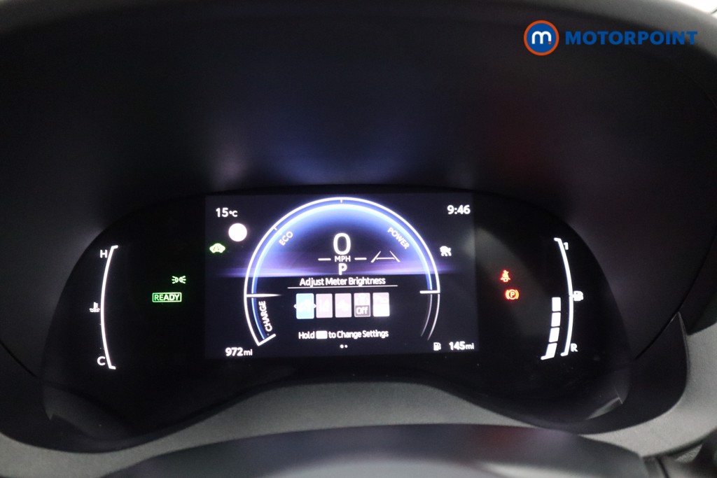 Toyota Yaris Design Automatic Petrol-Electric Hybrid Hatchback - Stock Number (1538142) - 4th supplementary image