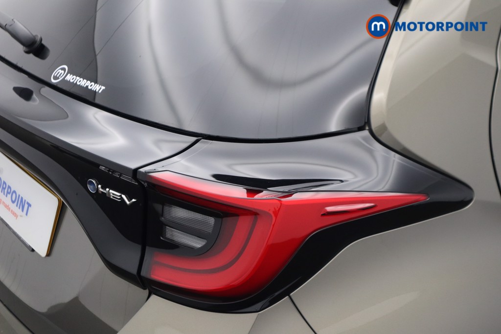 Toyota Yaris Design Automatic Petrol-Electric Hybrid Hatchback - Stock Number (1538142) - 23rd supplementary image