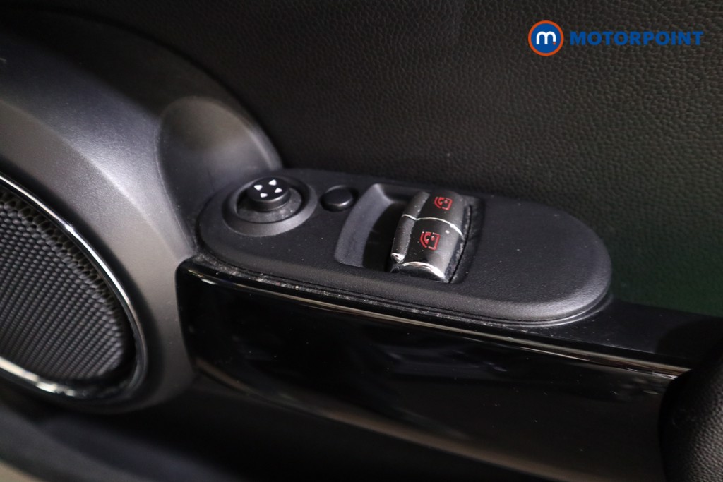 Mini Hatchback Cooper Exclusive Manual Petrol Hatchback - Stock Number (1539286) - 11th supplementary image
