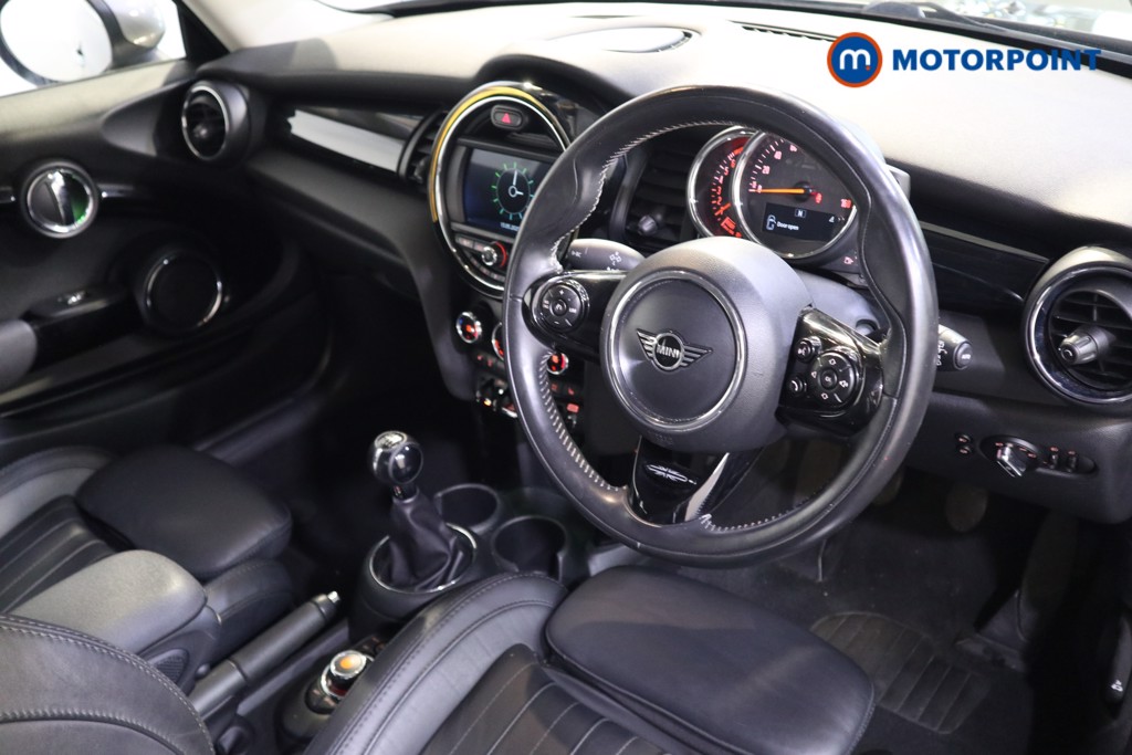 Mini Hatchback Cooper Exclusive Manual Petrol Hatchback - Stock Number (1539286) - 1st supplementary image