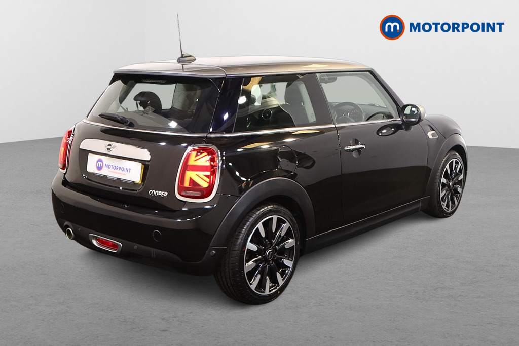 Mini Hatchback Cooper Exclusive Manual Petrol Hatchback - Stock Number (1539286) - Drivers side rear corner