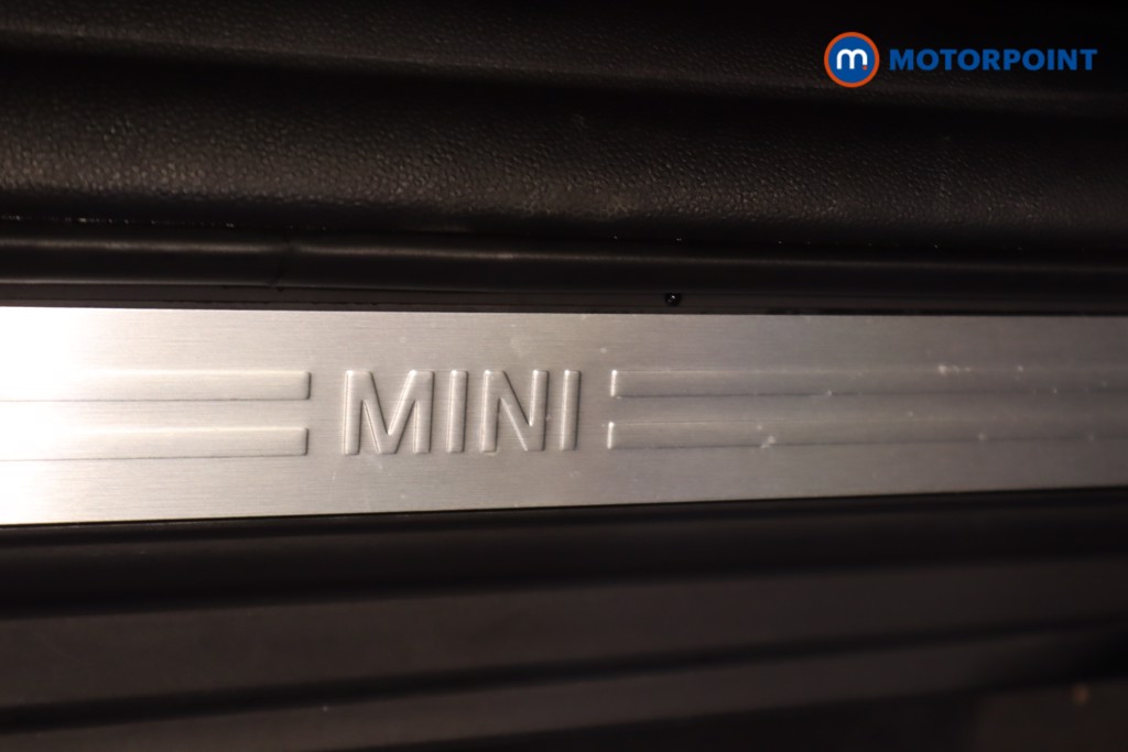 Mini Hatchback Cooper Classic Manual Petrol Hatchback - Stock Number (1539979) - 7th supplementary image