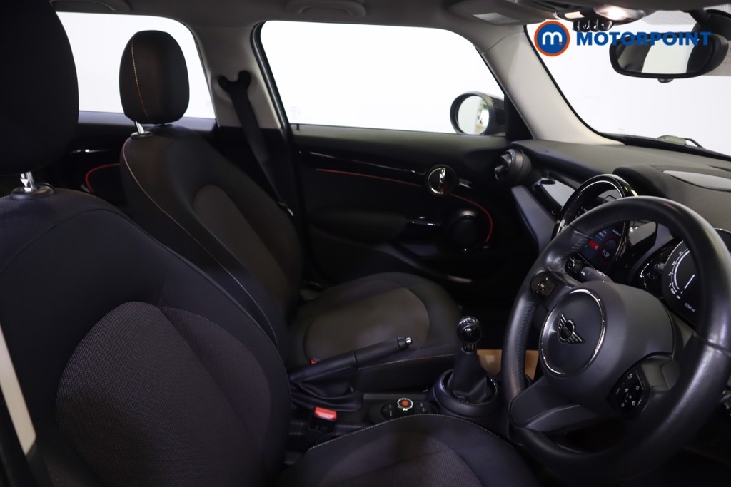 Mini Hatchback Cooper Classic Manual Petrol Hatchback - Stock Number (1539979) - 14th supplementary image