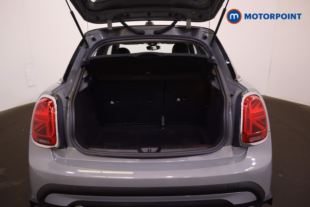 Mini Hatchback Cooper Classic Manual Petrol Hatchback - Stock Number (1539979) - 17th supplementary image
