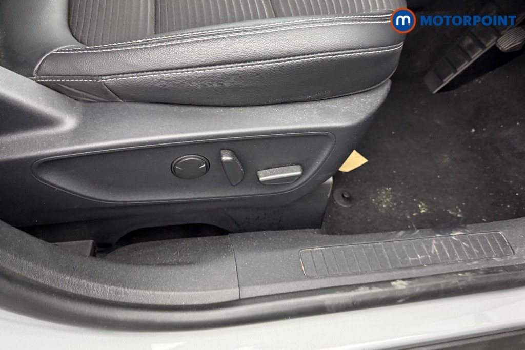 Ford Kuga Titanium Edition Manual Diesel SUV - Stock Number (1540146) - 17th supplementary image