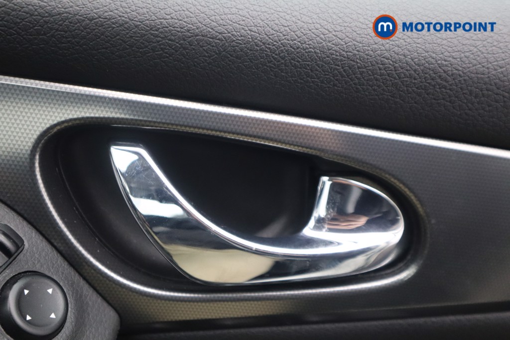 Nissan Qashqai N-Connecta Manual Petrol SUV - Stock Number (1540760) - 14th supplementary image