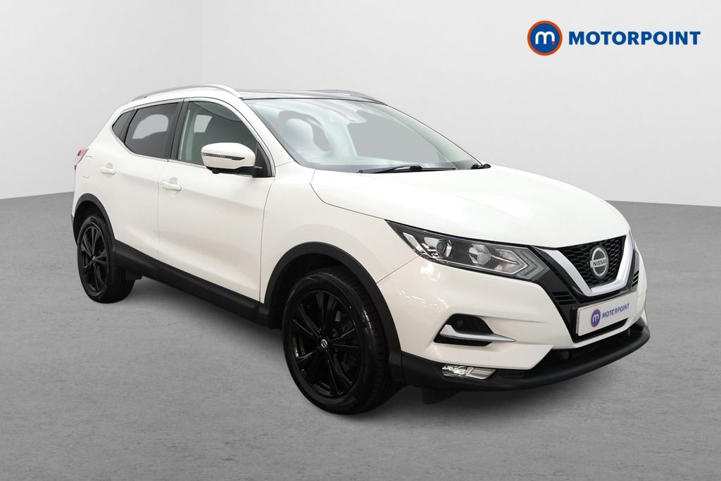 Nissan Qashqai N-Connecta Manual Petrol SUV - Stock Number (1540760) - Drivers side front corner