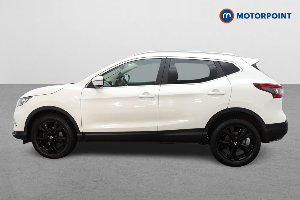 Nissan Qashqai N-Connecta Manual Petrol SUV - Stock Number (1540760) - Passenger side
