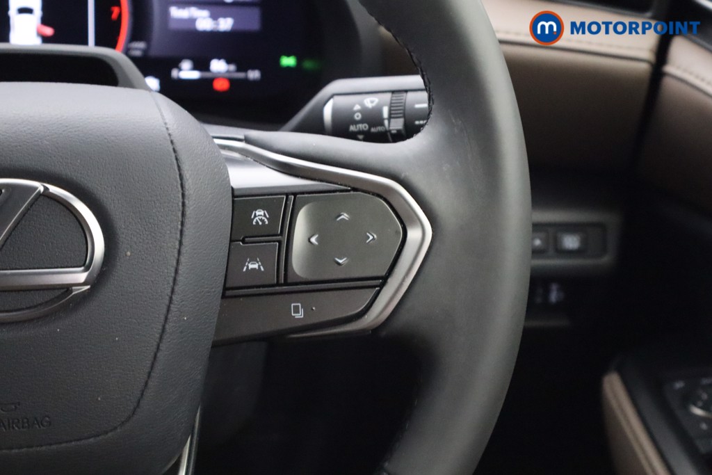 Lexus LBX Premium Plus Automatic Petrol-Electric Hybrid SUV - Stock Number (1541175) - 5th supplementary image