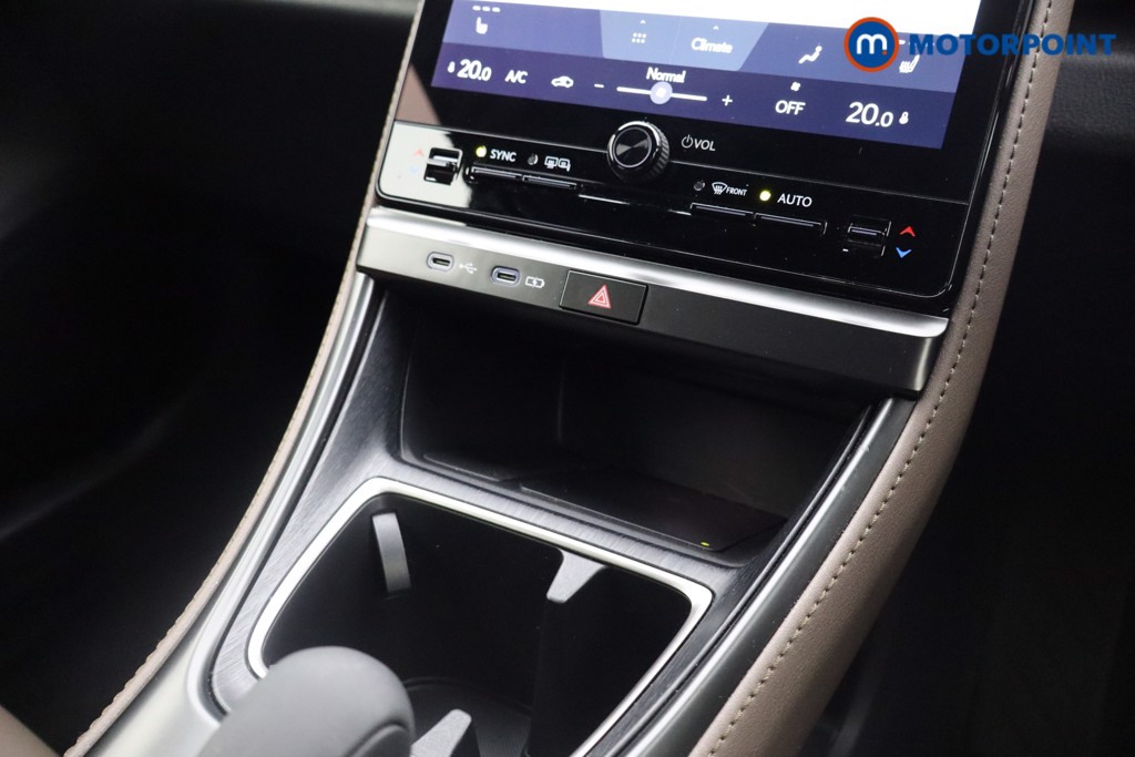 Lexus LBX Premium Plus Automatic Petrol-Electric Hybrid SUV - Stock Number (1541175) - 9th supplementary image
