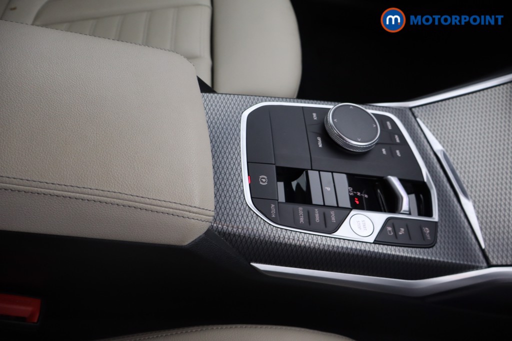 BMW 3 Series M Sport Automatic Petrol Plug-In Hybrid Saloon - Stock Number (1541546) - 7th supplementary image