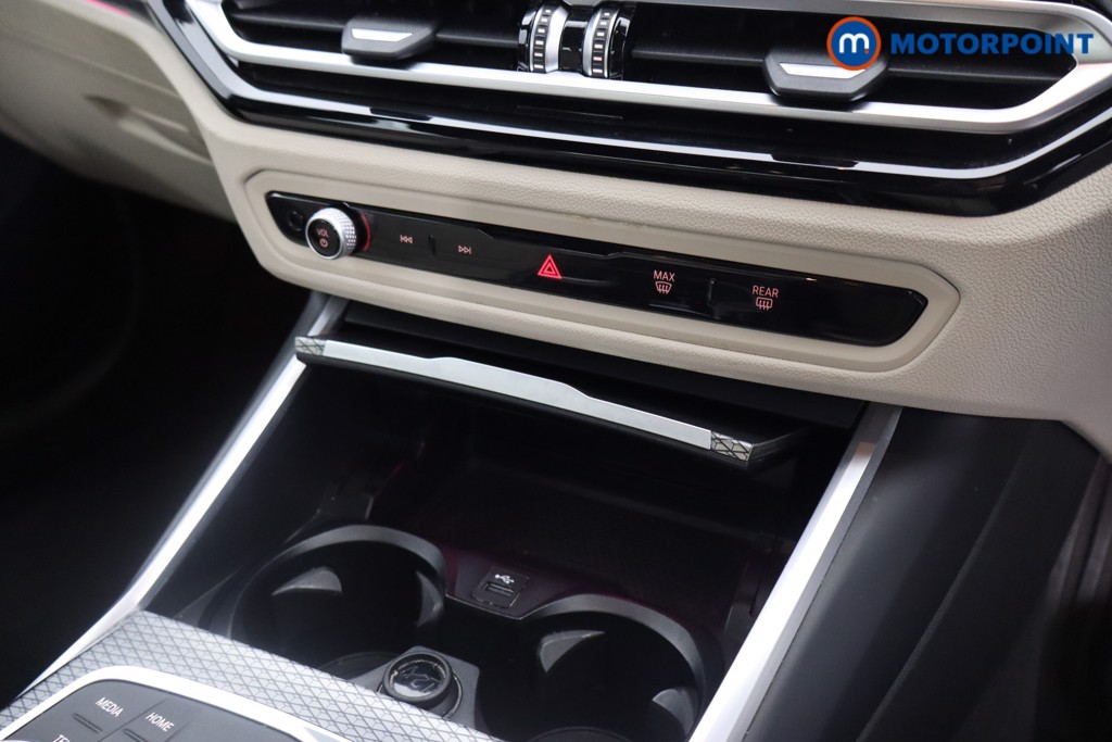 BMW 3 Series M Sport Automatic Petrol Plug-In Hybrid Saloon - Stock Number (1541546) - 9th supplementary image