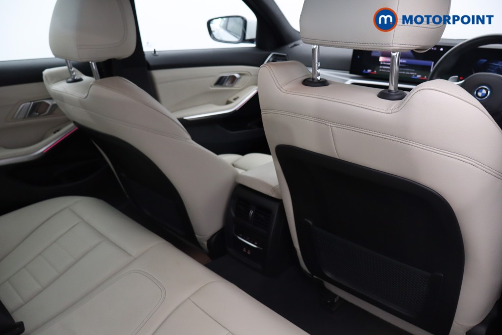 BMW 3 Series M Sport Automatic Petrol Plug-In Hybrid Saloon - Stock Number (1541546) - 18th supplementary image