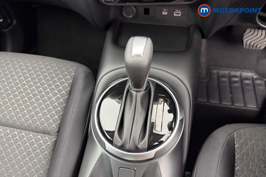 Nissan Juke Acenta Premium Automatic Petrol SUV - Stock Number (1541649) - 8th supplementary image