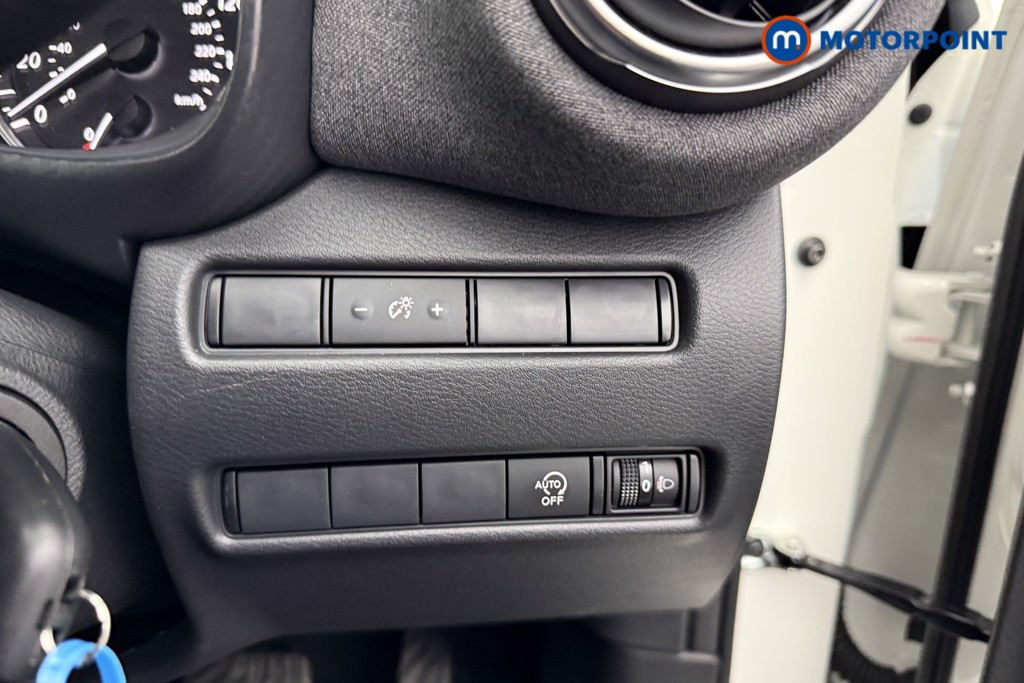 Nissan Juke Acenta Premium Automatic Petrol SUV - Stock Number (1541649) - 11th supplementary image