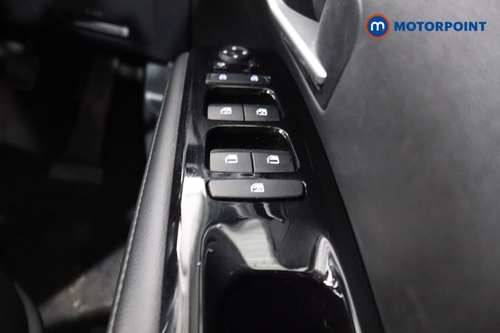 Hyundai Tucson Se Connect Manual Petrol SUV - Stock Number (1541659) - 17th supplementary image