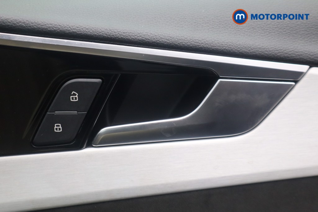 Audi A4 S Line Automatic Diesel Saloon - Stock Number (1542171) - 17th supplementary image