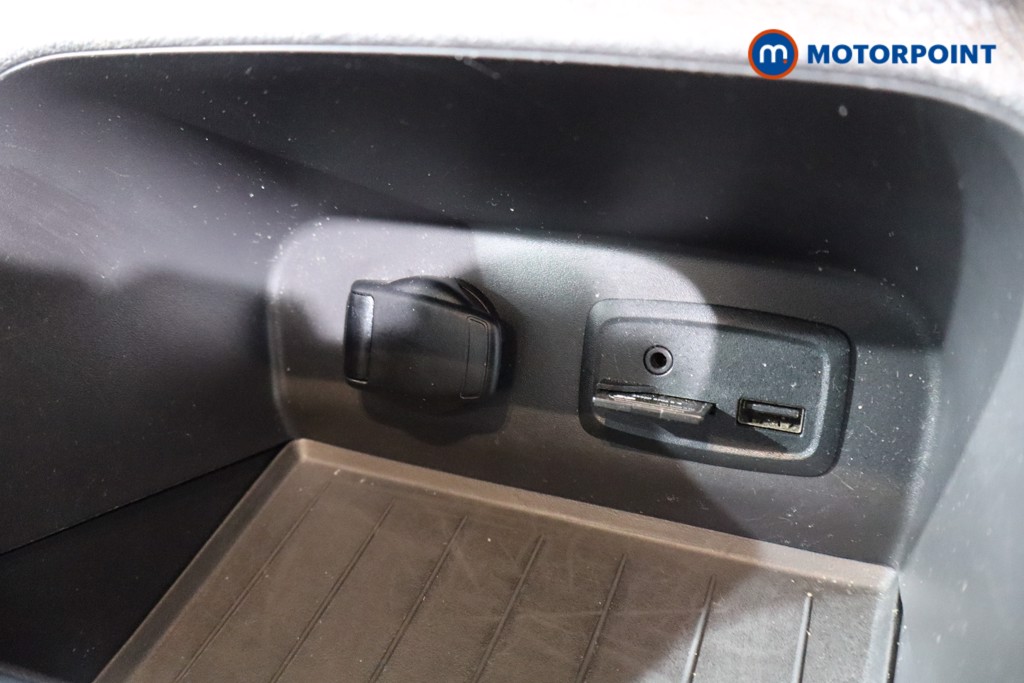 Renault Captur Gt Line Manual Diesel SUV - Stock Number (1542499) - 18th supplementary image
