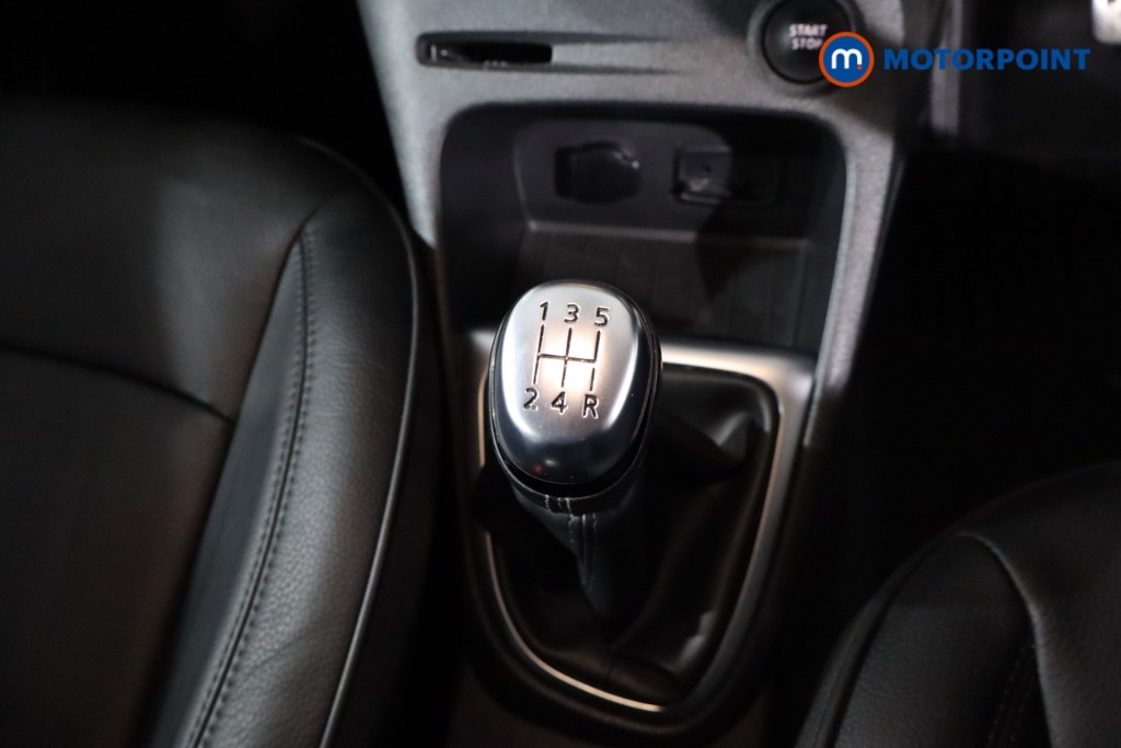Renault Captur Gt Line Manual Diesel SUV - Stock Number (1542499) - 19th supplementary image