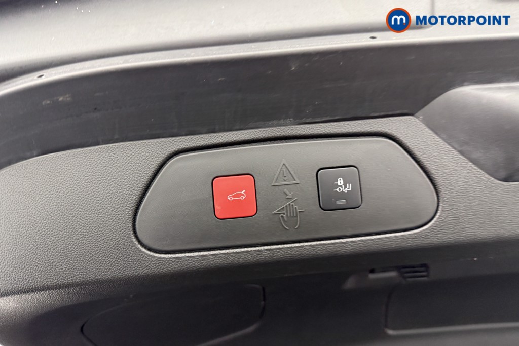 Vauxhall Grandland Ultimate Manual Petrol SUV - Stock Number (1543235) - 23rd supplementary image