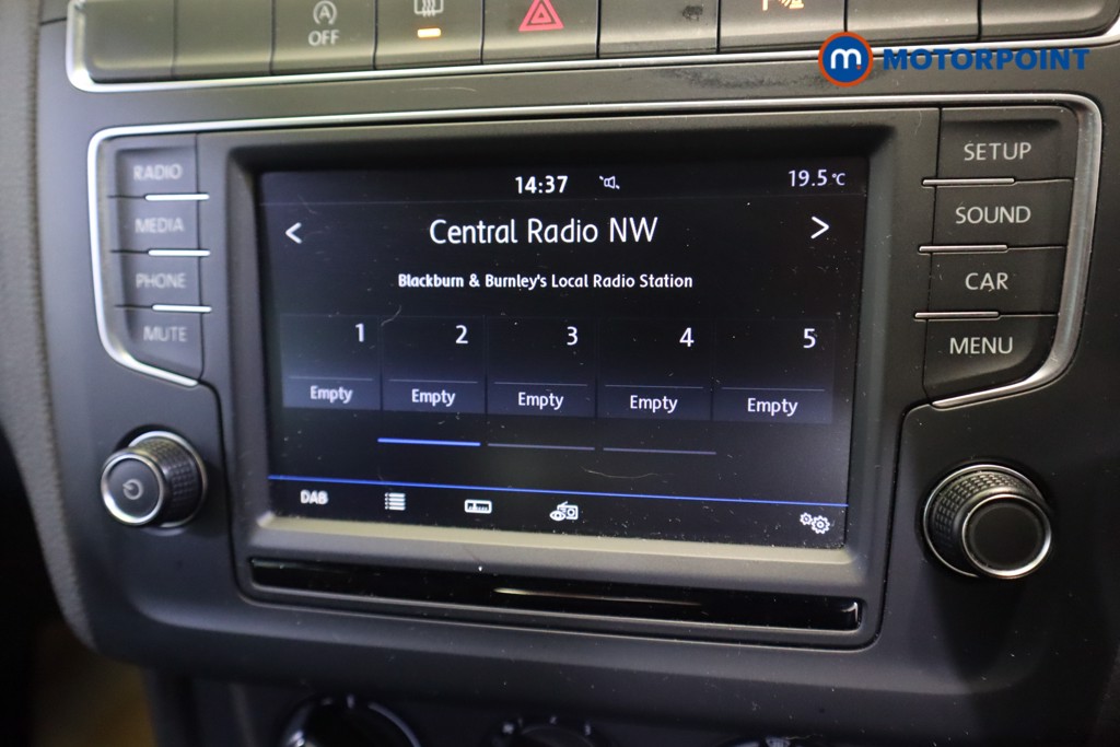 Volkswagen Polo SEL Manual Petrol Hatchback - Stock Number (1543462) - 2nd supplementary image