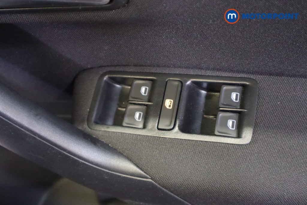 Volkswagen Polo SEL Manual Petrol Hatchback - Stock Number (1543462) - 7th supplementary image