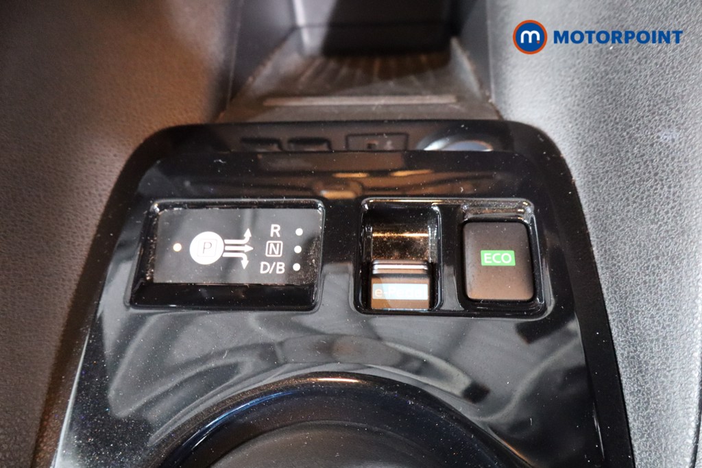 Nissan Leaf N-Connecta Automatic Electric Hatchback - Stock Number (1543553) - 14th supplementary image