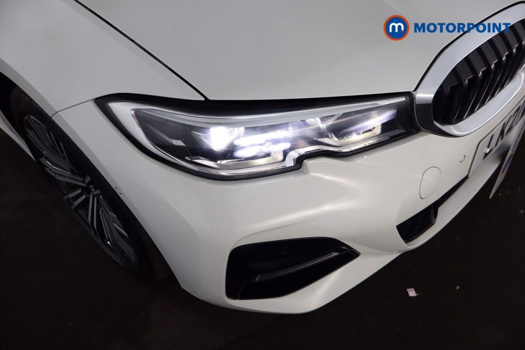 BMW 3 Series M Sport Automatic Petrol Plug-In Hybrid Saloon - Stock Number (1543654) - 23rd supplementary image