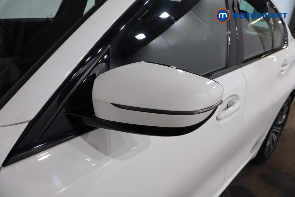 BMW 3 Series M Sport Automatic Petrol Plug-In Hybrid Saloon - Stock Number (1543654) - 25th supplementary image