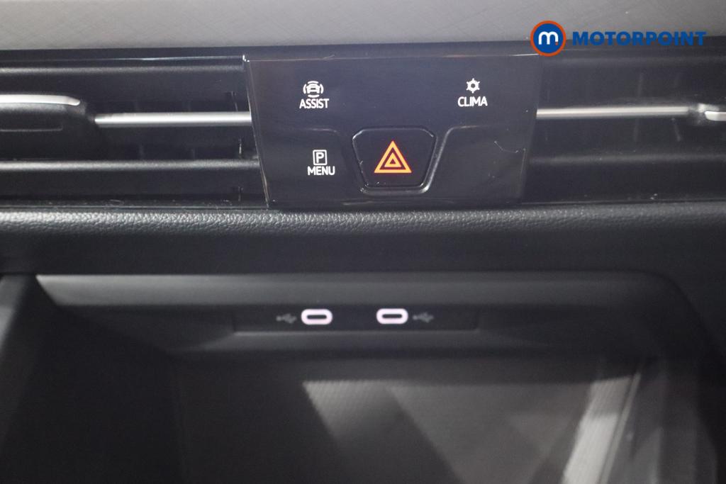 Volkswagen Golf Life Automatic Petrol Hatchback - Stock Number (1543941) - 6th supplementary image