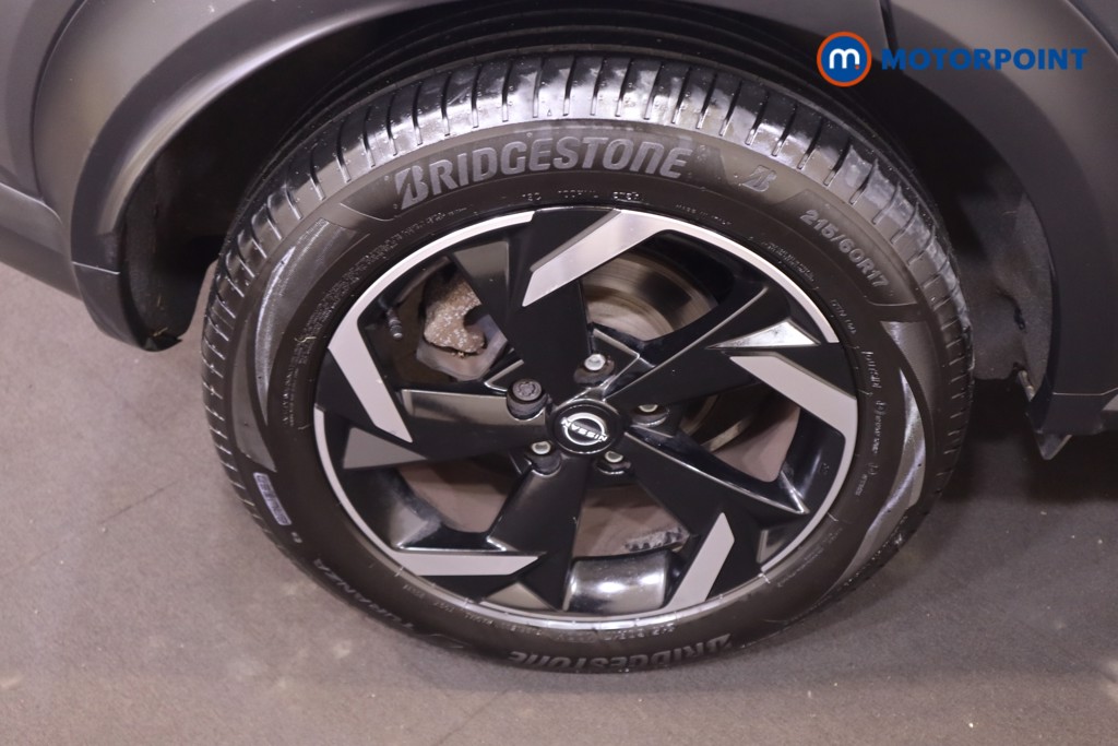 Nissan Juke N-Connecta Automatic Petrol SUV - Stock Number (1544027) - 16th supplementary image
