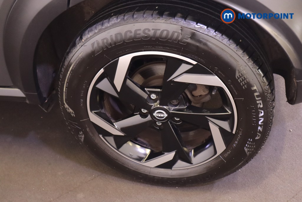 Nissan Juke N-Connecta Automatic Petrol SUV - Stock Number (1544027) - 17th supplementary image