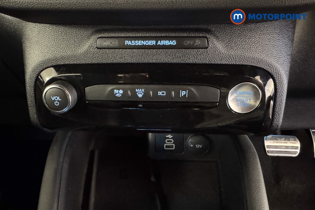 Ford Kuga St-Line Automatic Petrol Plug-In Hybrid SUV - Stock Number (1544413) - 10th supplementary image