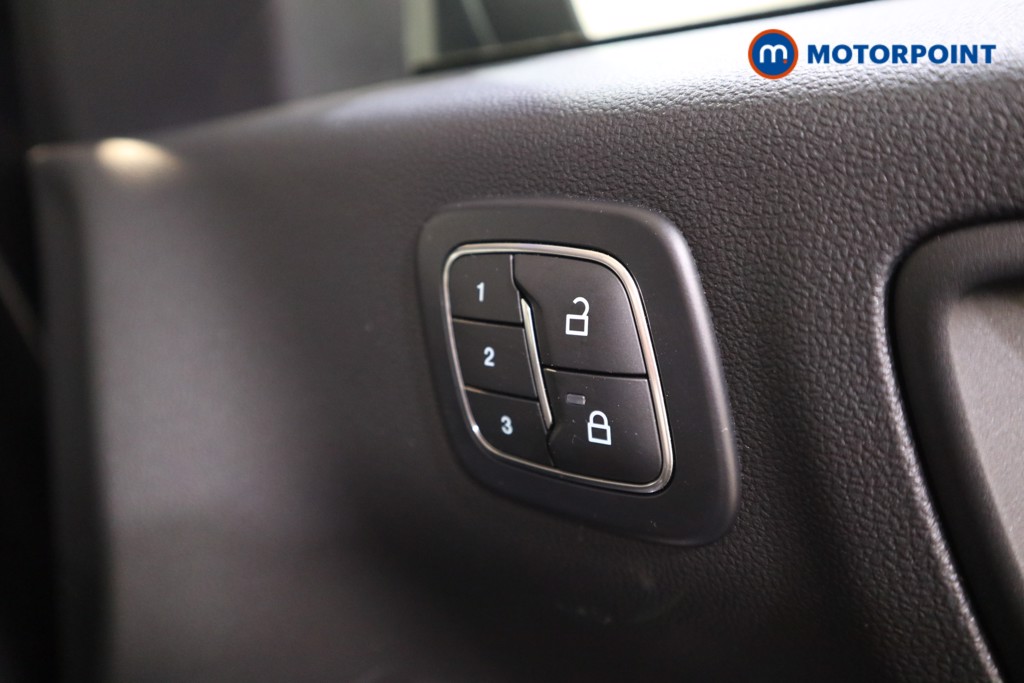 Ford Kuga St-Line X Automatic Petrol Plug-In Hybrid SUV - Stock Number (1544418) - 10th supplementary image