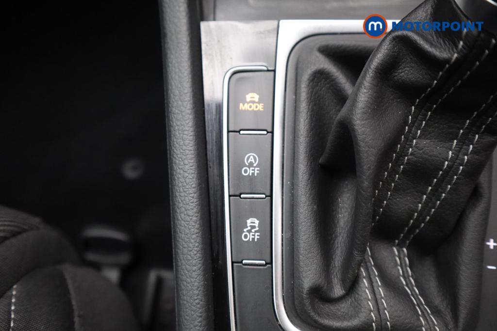 Volkswagen Golf R Automatic Petrol Hatchback - Stock Number (1544761) - 16th supplementary image